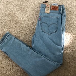 NWT Levi’s 311 Shaping Skinny Jeans